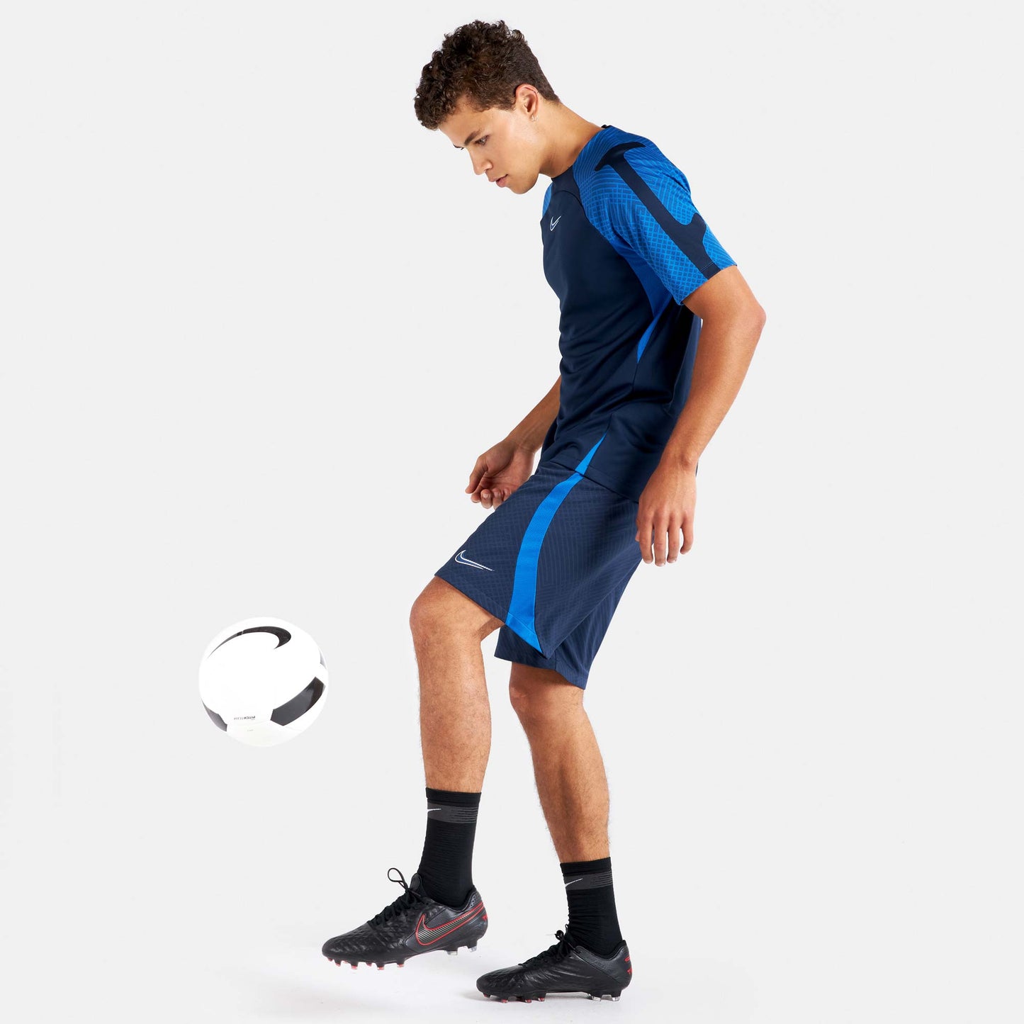 Nike Strike 22 Short Obsidian Royal Blue